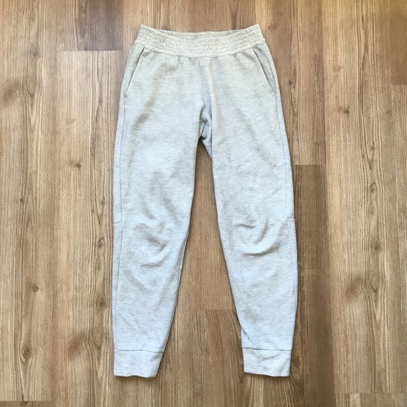 Women’s NIKE Grey Joggers/Sweats - Picture 2 of 2